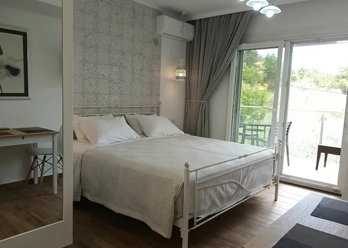 Olive Garden Villas And Apartments